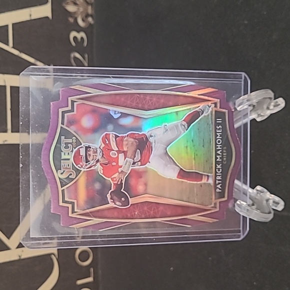 NFL select Patrick Mahomes II 6 card set. - Picture 2 of 7